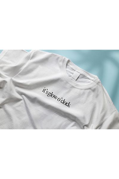 YEACHY Unisex Glow O'Clock Printed T-Shirt