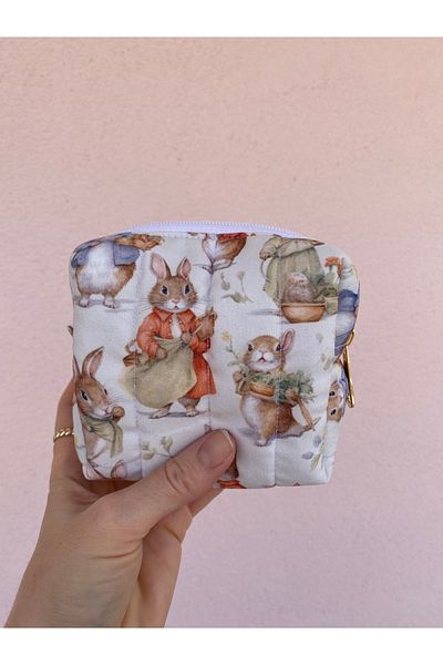 TALKING DREAMS Rabbit Pattern S Boy Quilted Makeup Bag