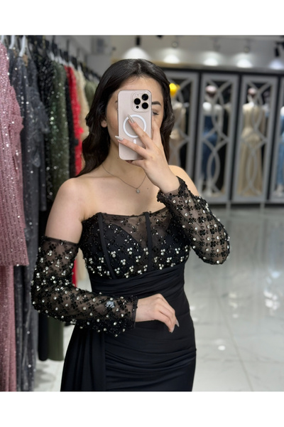 miracoutureofficial Transparan kol yırtmaç detaylı özel tasarım abiye elbise
