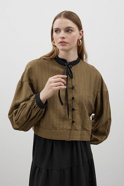 FUSHYA Striped Linen Double Suit