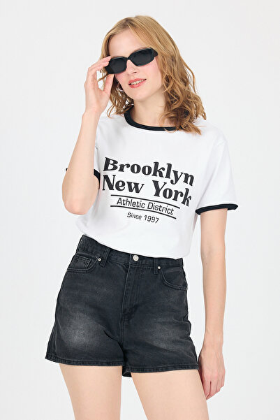 Rays Λευκό εμπριμέ μπλουζάκι με ραβδώσεις με χαλαρή εφαρμογή 5652