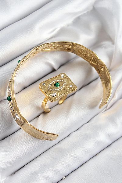 Celira Brass Zircon Stone Eye Model Gold Color Bracelet Ring Set