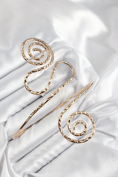 Celira Brass Ethnic Model Gold Color Pazu Bracelet