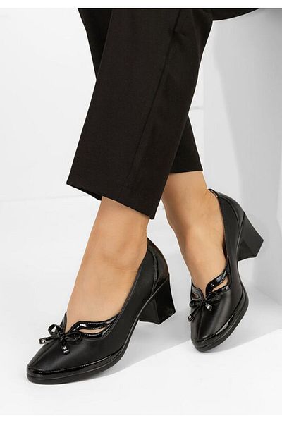 B T Shoes Black Clarine chunky heel shoes