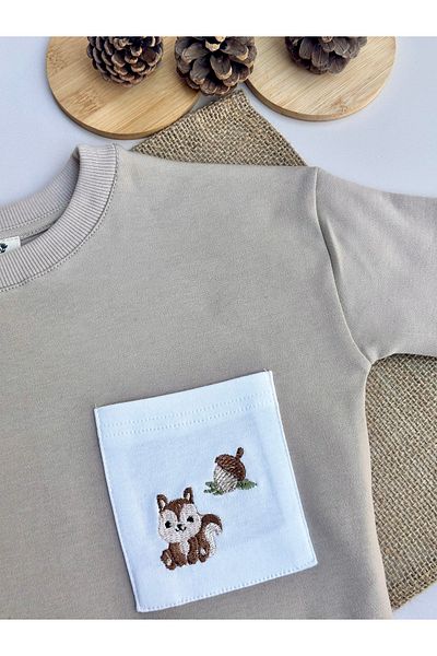 Mama Miel Baby Tricou oversize cu buzunare brodate Veverita Maro Lapte - 100% Bumbac
