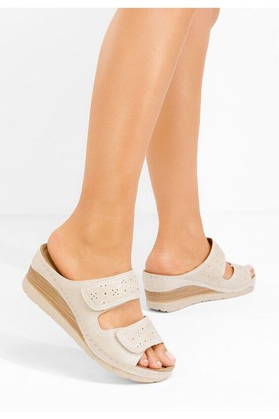 B T Shoes Seriana beige platform slippers