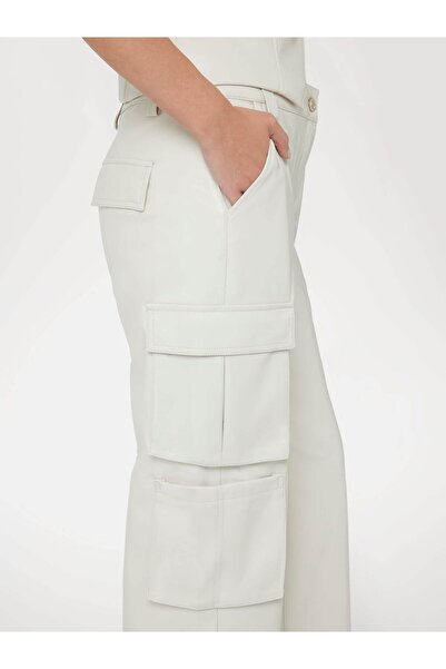 Guess Yüksek Bel Regular Fit Bej Kadın Pantolon KORI PU CARGO - FAUX LEATHER SOFT T