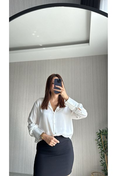 ButikNo35    White Satin Shirt
