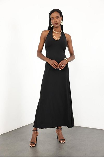 5in1Canpolat Black Halter Neckline Bodycon Dress