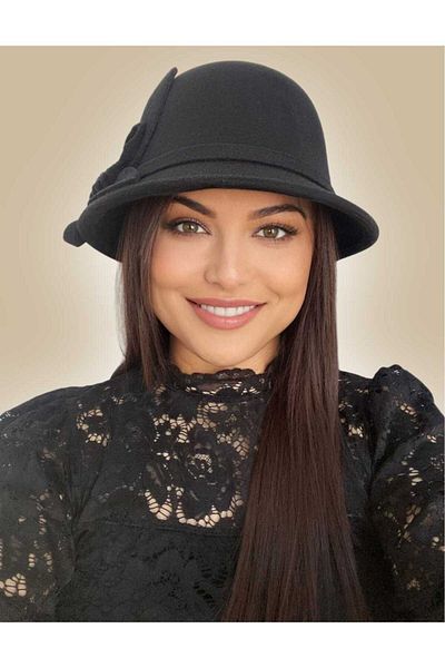 Confortino Elegant women's felt hat with small brim and floral decoration - ONE SIZE, ADJUSTABLE