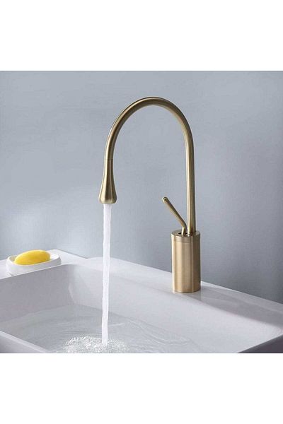 CasaVie Baterie baie, inalta,auriu, cu monocomanda si pipa flexibila 360 grade, 1264