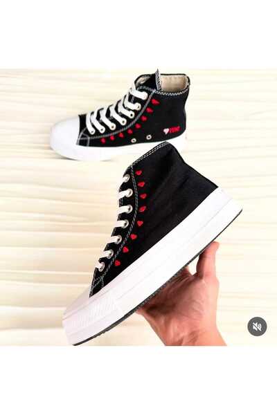 PremiumShoes Platform đon CRNE DUGE TENISICE SA VEZENIM DETALJIMA U OBLIKU SRCA