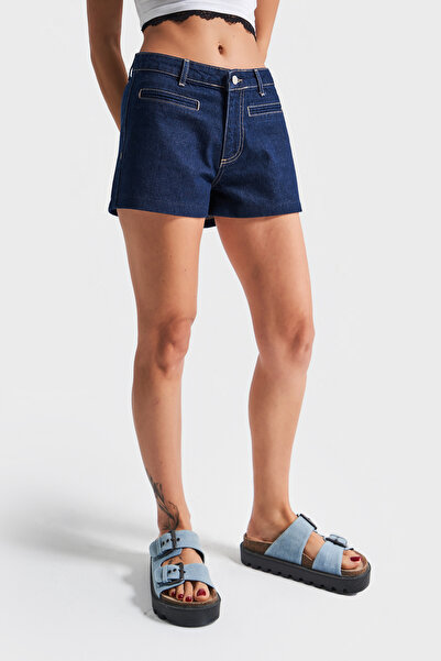its basic Women's Indigo Color 7S5-50 Midi Length Front Pocket Relaxed Fit 100% Cotton Denim Shorts