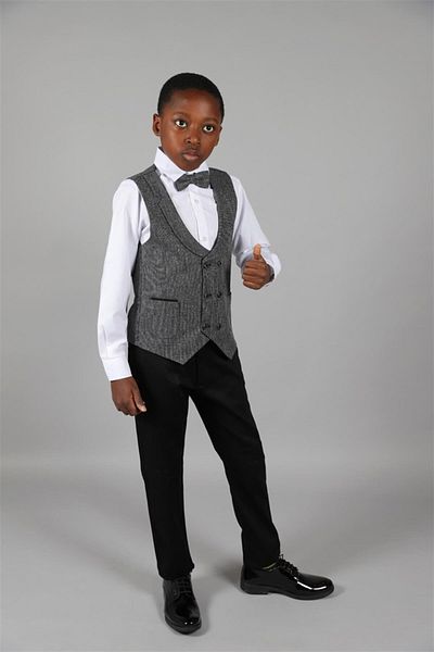 Ugly Duck 03 - 14 Years Old Boy Gray Linen Vest Suit