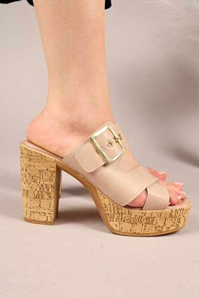Birikon Papuci cu toc cu platformă RONİKA BEIGE