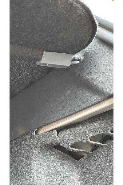 swordslife Renault Clio Estate Plage Arrière Inlet-Rear Trunk End Cover