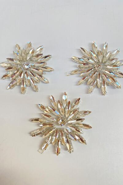 Limelia زهرة منقوشة الحديد على الشمعدان حجر لامع