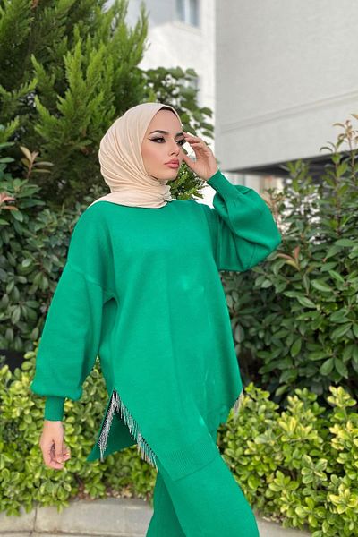 MERVEN AKYÜZ Six Tasseled Knitwear Suit Green