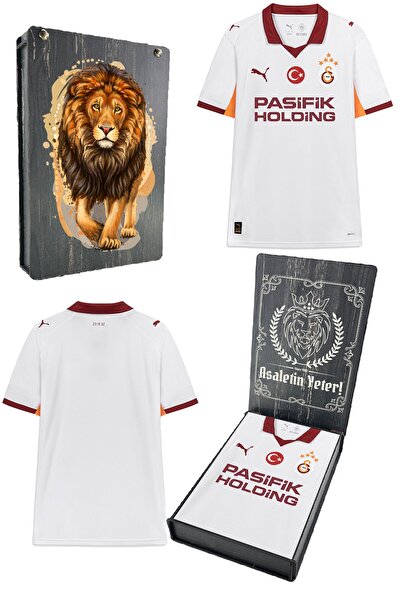 Galatasaray Orijinal 2025/26 Yeni Sezon Beyaz Forma Aslan Baskılı Hediyelik Ahşap Kutulu