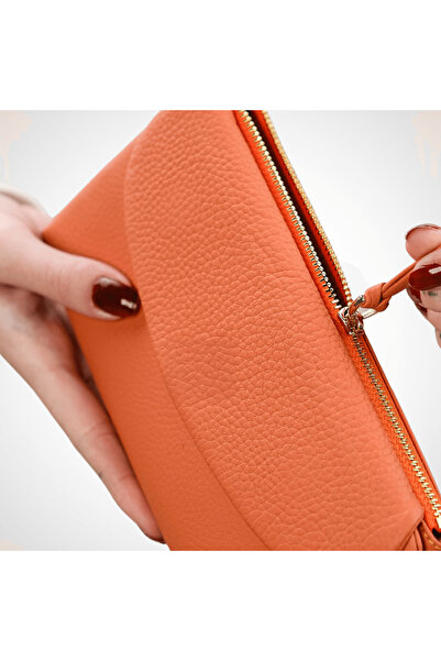 Store Kadın Cüzdan – Kişiselleştirilebilir, Telefon Bölmeli, Mıknatıs Kapaklı, Hakiki Deri