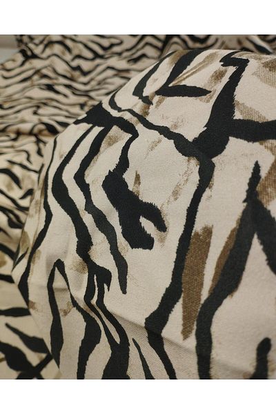 Kumaş Parça Black Coffee Patterned Elastane Cotton Satin on Cream Width: 140