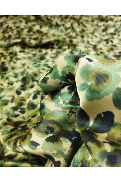Kumaş Parça Pastel Yellow with Green Patterned Satin (Width 150 cm X Length 200 cm)