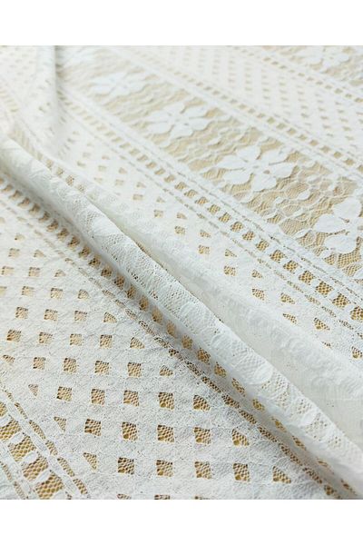 Kumaş Parça Lace Jersey in White Color (Width 130 cm X Length 270 cm)