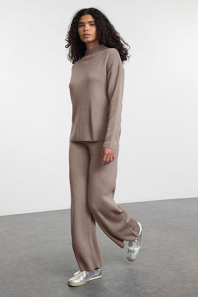 Trendyol Collection Комплект от горна и долна част на плетено яке от норка с яка стойка TWOAW21AU0060