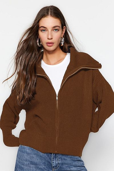 Trendyol Collection Light Brown Wide Fit Turn-Down Collar Zipper Knitwear Cardigan Twoaw24Hi00072