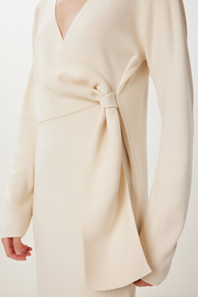 Happiness İstanbul Kadın Krem Kruvaze Yaka Triko Elbise PF00115