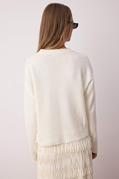 Trendyol Collection Ecru Soft Textured Wide Mold Pattern Embroidered Knitwear Sweater Twoaw26Kz00052