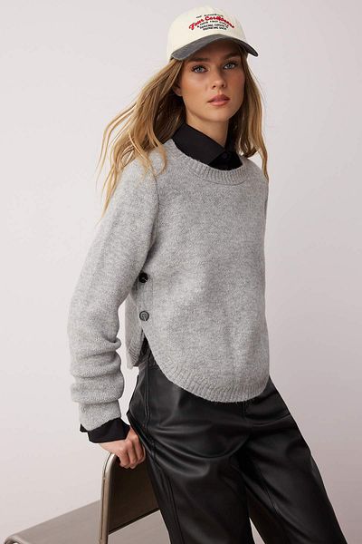 Trendyol Collection Gray Wide Fit Soft Textured Button Detailed Knitwear Sweater Twoaw26Kz00098