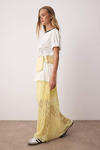 Trendyol Collection Fusta maxi galbenă cu căptușeală din dantelă TWOSS25ET00211