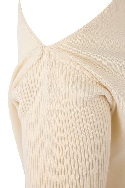 Trendyol Curve Cream Cut Out Detailed Knitwear Sweater Tbbaw23An00025