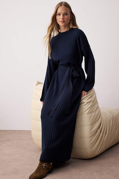 Trendyol Modest Πλεκτό φόρεμα με ραβδώσεις μπλε Navy TCTAW24EB00008