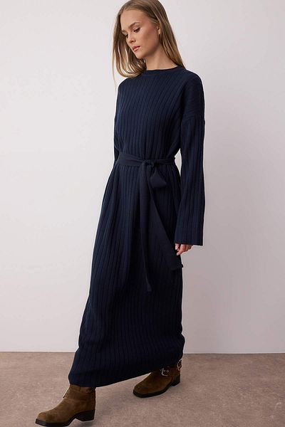 Trendyol Modest Πλεκτό φόρεμα με ραβδώσεις μπλε Navy TCTAW24EB00008