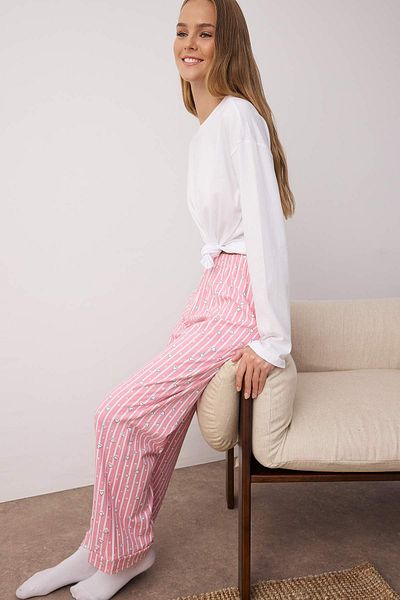 Trendyol Collection Βαμβακερή ριγέ και καρδιά πιτζάμα - Ροζ THMSS23PJ00002