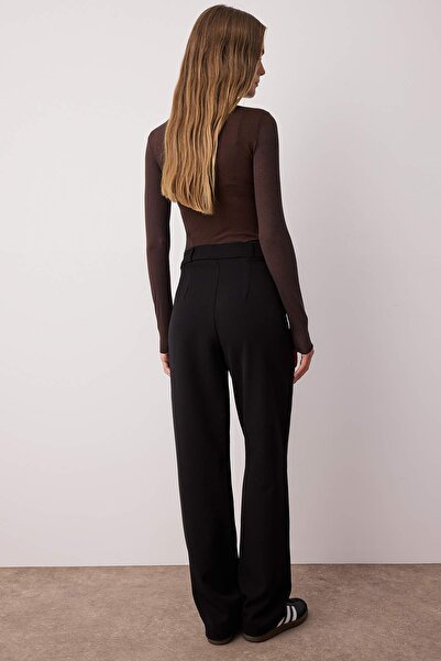 Trendyol Collection Široké kalhoty z černé plisované látky - Twoss21Pl0155