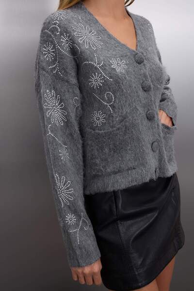 Trendyol Collection Dark Gray Soft Texture Wide Fit Stone Embroidered Knitwear Cardigan Twoaw26Hi00005