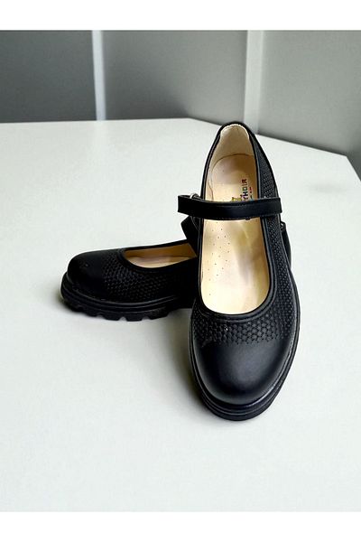 pediashoes Girl's Orthopedic Sole School Shoes with Thick Sole