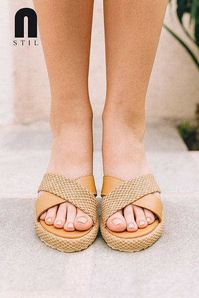 İmerShoes Daily Women's Nut Straw Cross Band Soft Stitched Sole Lightweight Summer Comfortable Slippers 065