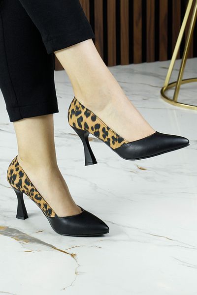 Erkan Saçmacı Pantofi clasici cu toc Kadeh cu vârful ascuțit, color block negru cu leopard Luiza