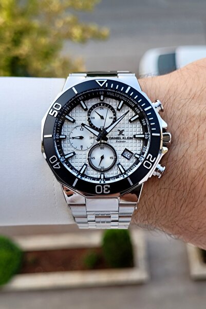 Daniel Klein Metalik Renk 2 Yıl Garantili Göstergeleri Aktif Erkek Kol Saati