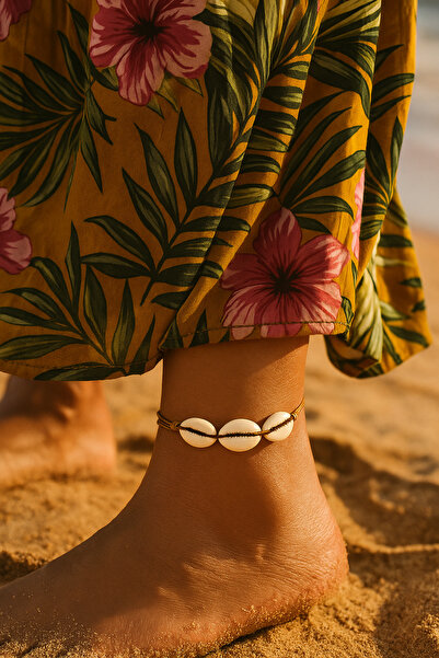 Puffy Natural Seashell Macrame Bracelet