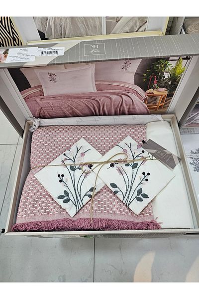 KÜBRAHOME'S Newhome Checkered Hand Embroidered 100% Cotton Pique Set Pink