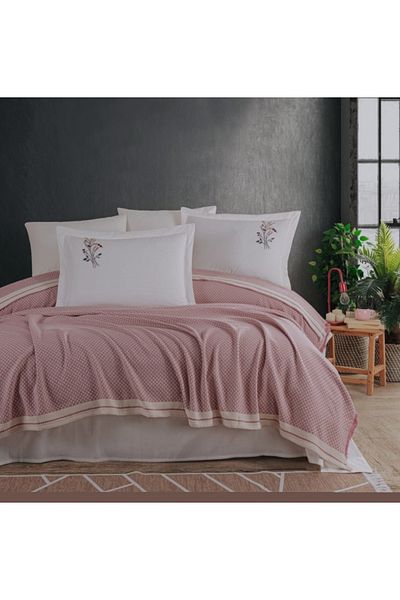 KÜBRAHOME'S Newhome Checkered Hand Embroidered 100% Cotton Pique Set Pink