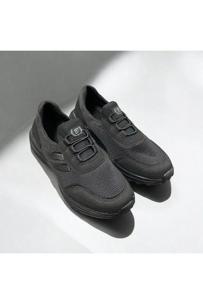 Desimod Light and Comfortable Slip-On Laceless Women's Sports Shoes