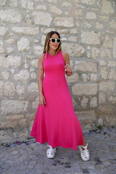 MADAME MELEK Φούξια Maxi Φόρεμα - Σταυρωτό σκίσιμο στην πλάτη