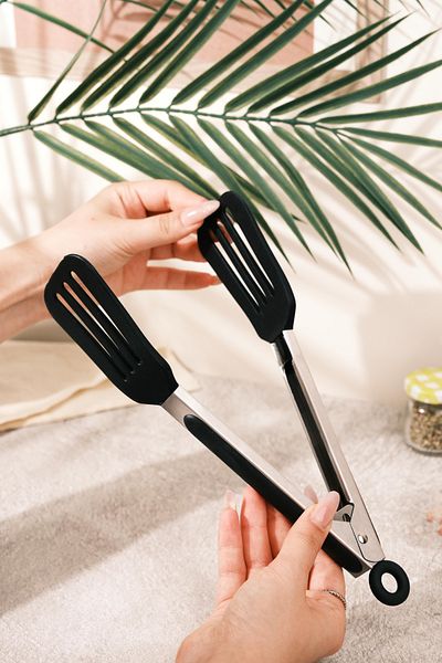 AYEM HOME Premium Silicone Tongs with Metal Handle Lock System – Black