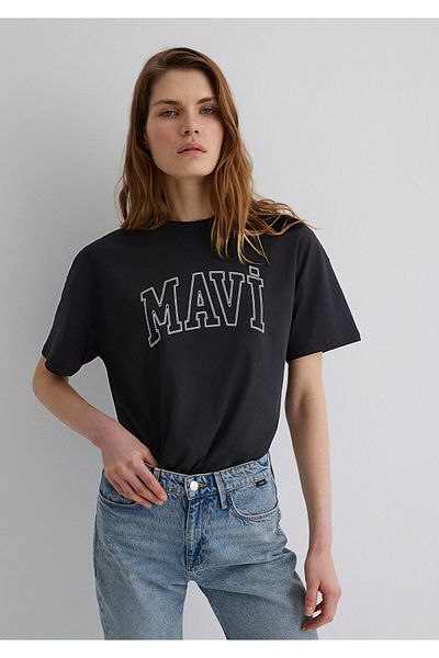 Mavi Λογότυπο με στάμπα μαύρο μπλουζάκι κανονική εφαρμογή / κανονική εφαρμογή 1611193-900
